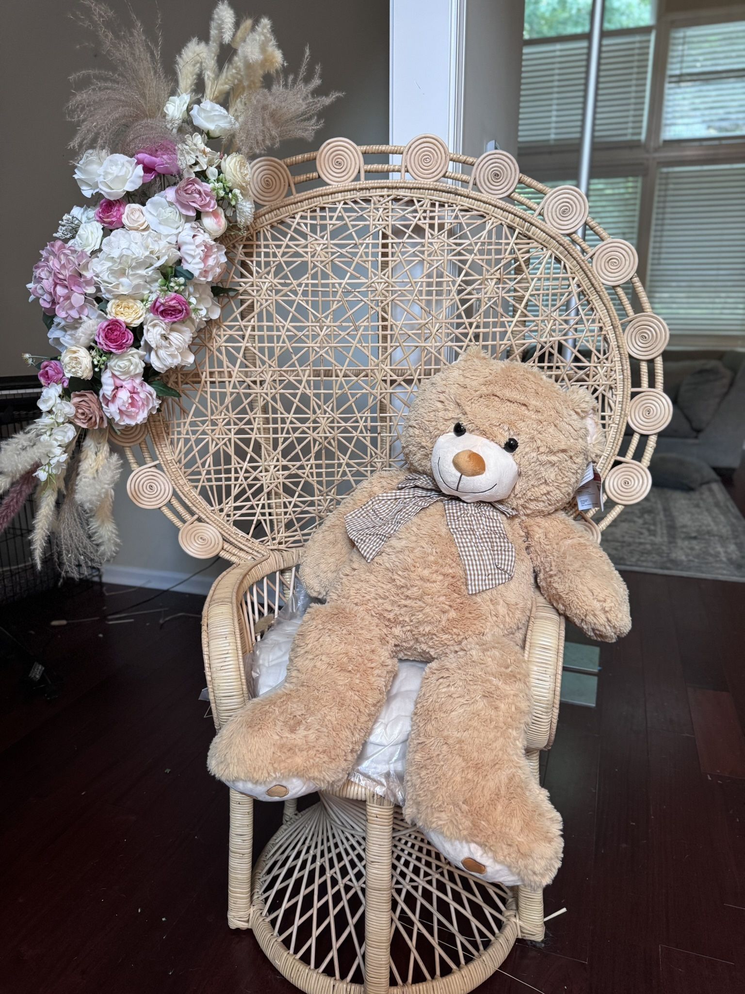 Chair L