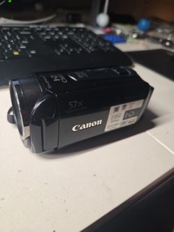 Canon Vixia HF R500 video camera