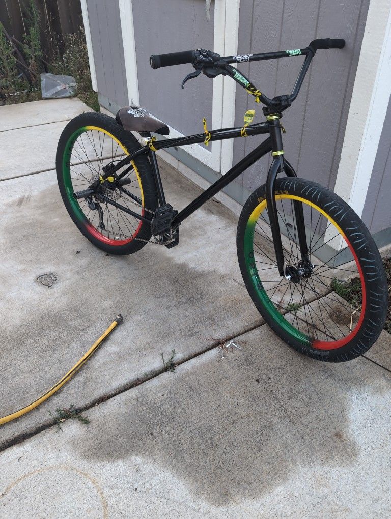 Mafia Bomma 10 Speed MAFIABIKES Bomma Black 10 Speed Inch Wheelie