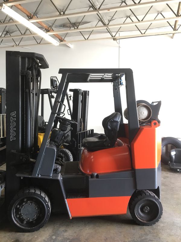 Toyota 8000 Pound Capacity Forklift For Sale In Ontario Ca Offerup
