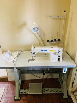 JUKI DDL-5550N Sewing Machine Complete Set W/ Servo Motor - Made in Japan