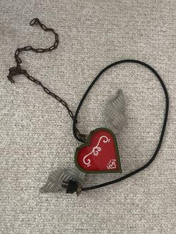 Andres Carne De La Res Heart Lamp