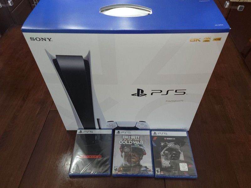 PlayStation 5 Disc Edition Bundle
