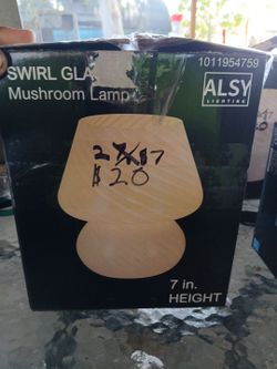 Swirl glass mushroom lamp