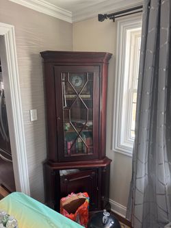 Traditional Cherry Corner Curio Cabinet - Glass Display & Storage