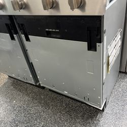 Jenn Air Panel Ready Dishwasher 3 Racks Fully Integrated Open Box 