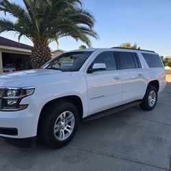 2019 Chevy Suburban 2wd