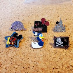 Lot Of Disney Trading Pins. Lot 132