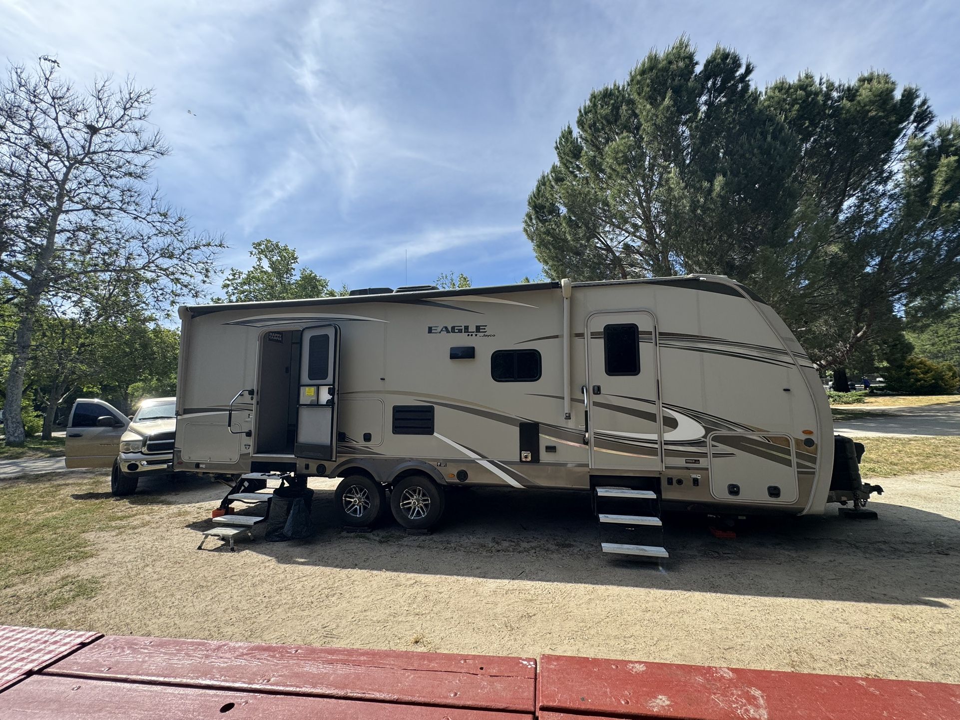 2019 Jayce Eagle HT 272RBOK Camping Trailer