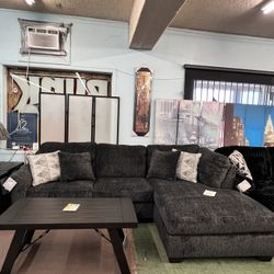 🥳Flash Deal🥳Brand New 2pc Name Brand Sectional Couch $1199, Finance Available, Delivery Available 