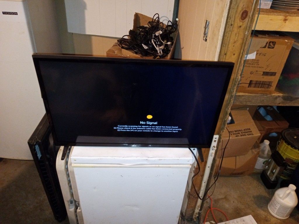 LG 32 Inch HDR smart LED TV