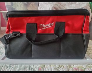 Milwaukee Contractor Bag