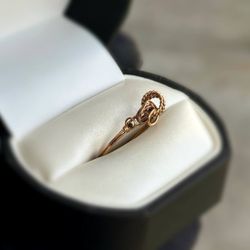 Vintage Jewelry 14k solid rose gold Anchor Knot ring size 7.0