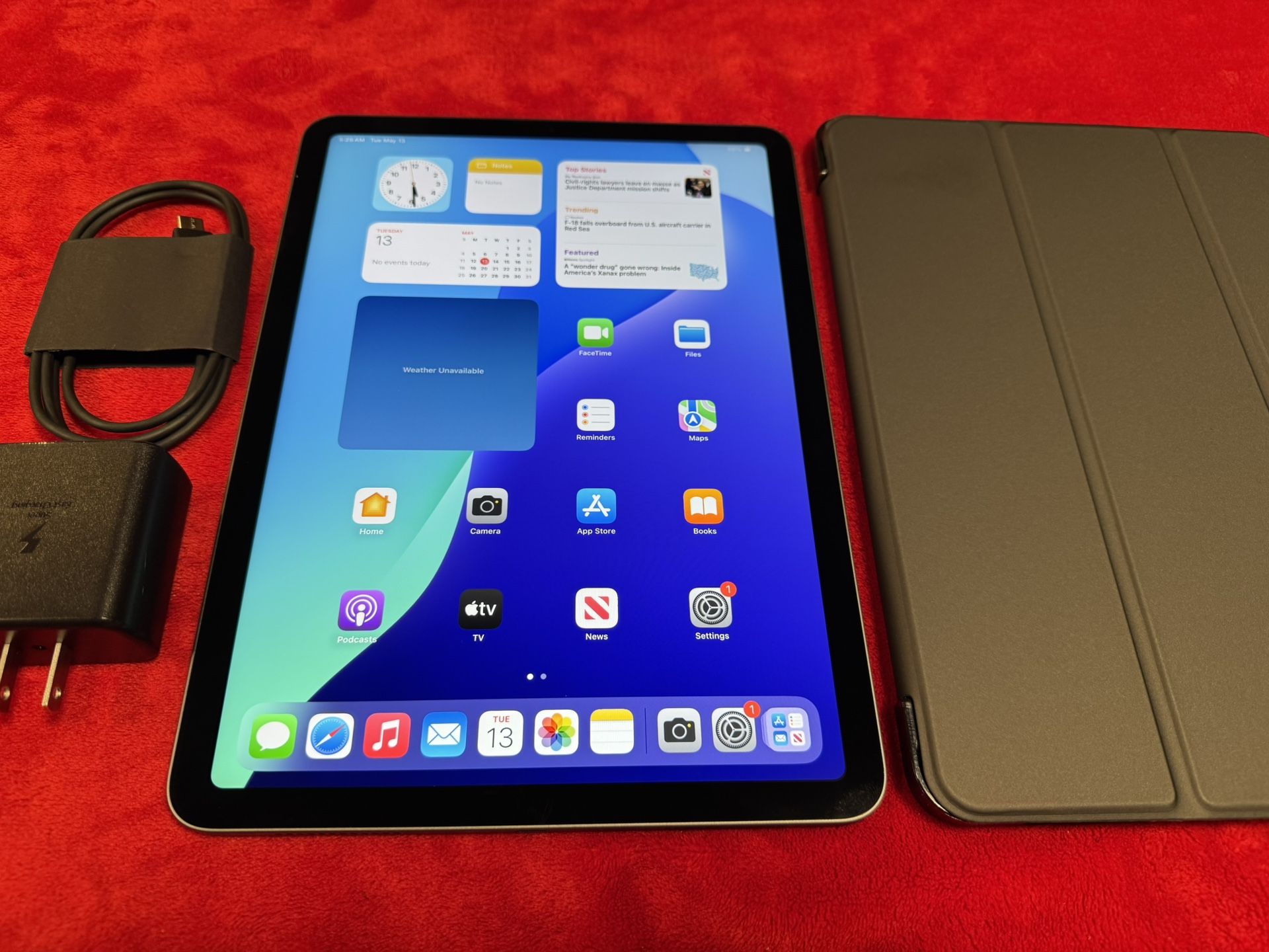 Apple iPad Air 4th Gen-2020, A14 Bionic Chip, 4GB RAM, 64GB, Wi-Fi, 10.9” Liquid Retina+Case+Charger