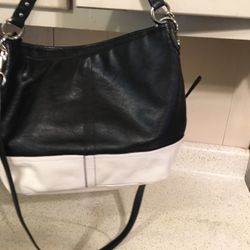 Coach Black/white Shoulder Bag