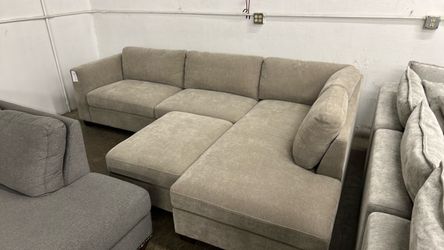 Sectional Sofa - Delivery/Financing Available