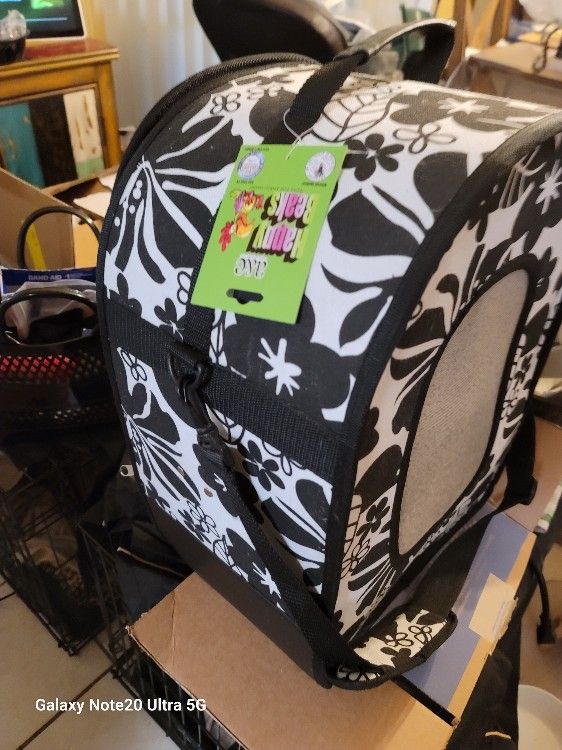 Bird, Small Animal Carrier From A&E. Can Ship If Needed.