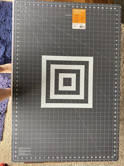 Fiskars Self Healing Cutting Mat for Quilting, Arts and Crafts, 24" x 36" Grid,