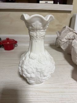 White Milk Glass Vase with Ruffled Rimimperial