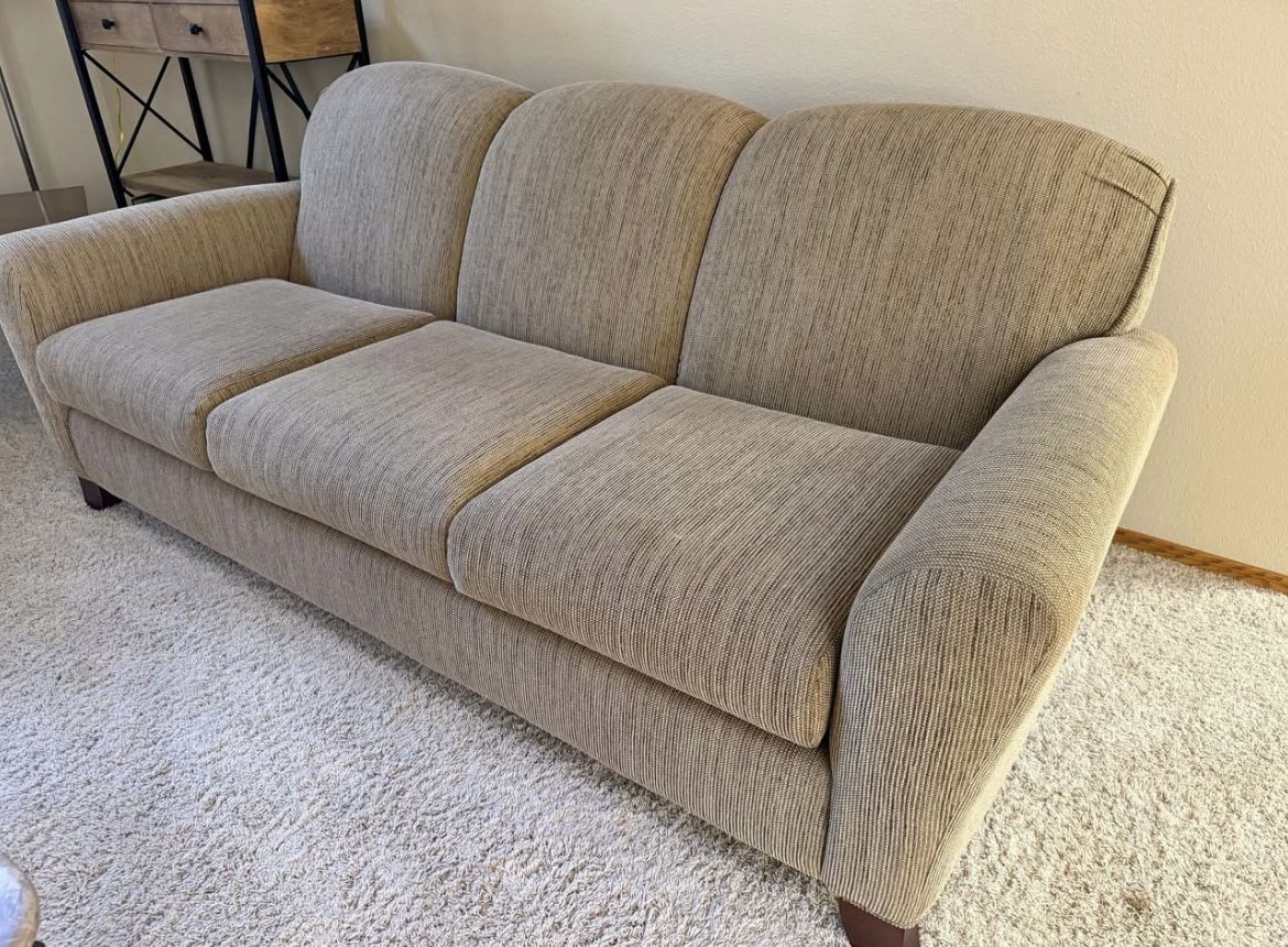 Bassett Sofa