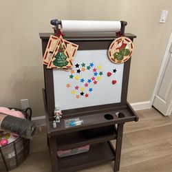Kids Double-Sided Wooden Art Easel with Chalkboard & Whiteboard