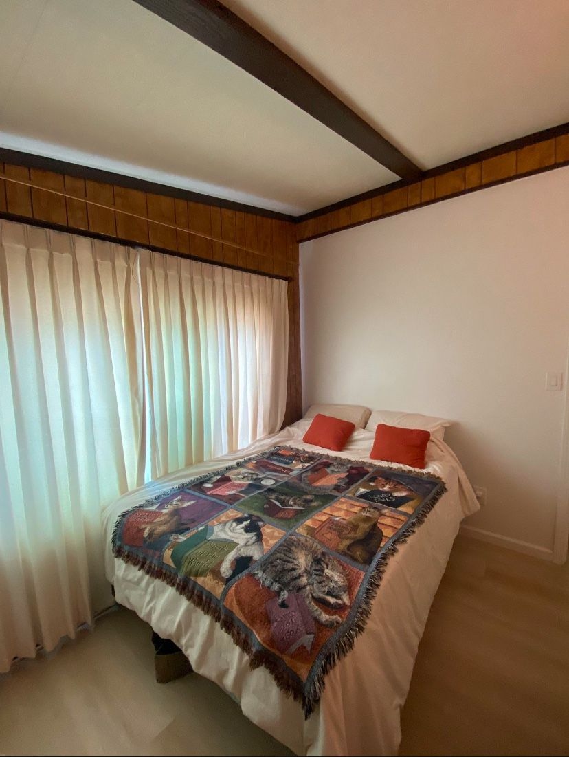 Simmons Queen Mattress
