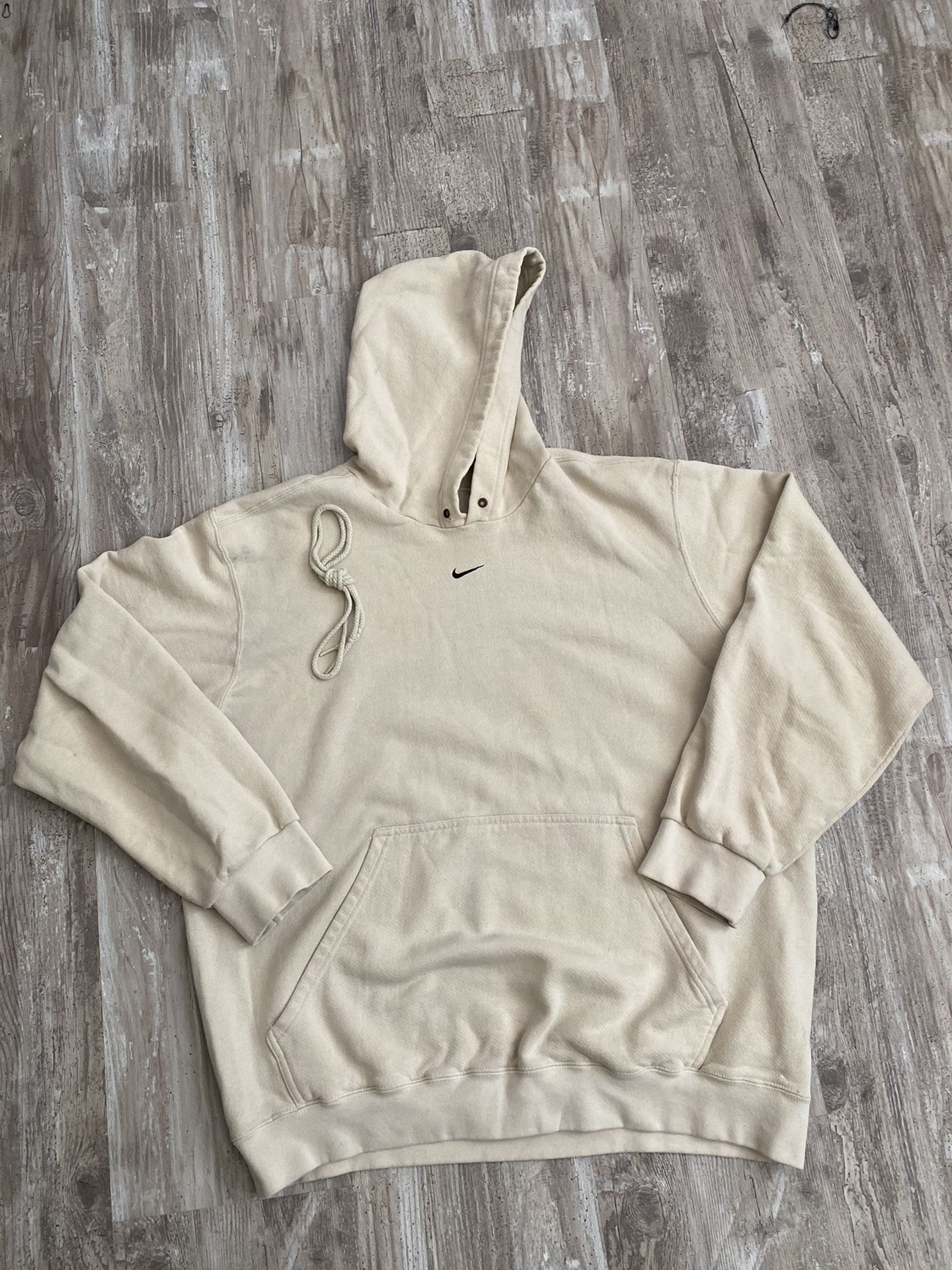 Cream Nike Hoodie for Sale in Laveen Village AZ OfferUp