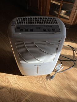 Haier HEN30ET 30-Pint Electronic Dehumidifier