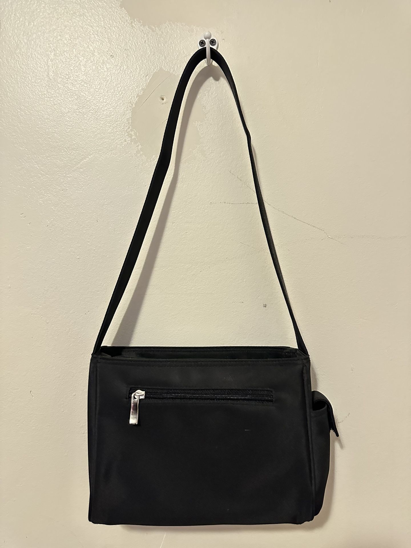 Basic Black Messenger Bag 