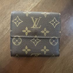 Louis Vuitton Wallet 100% Authentic 9/10
