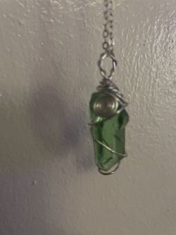 Necklaces And Stone Pendent 