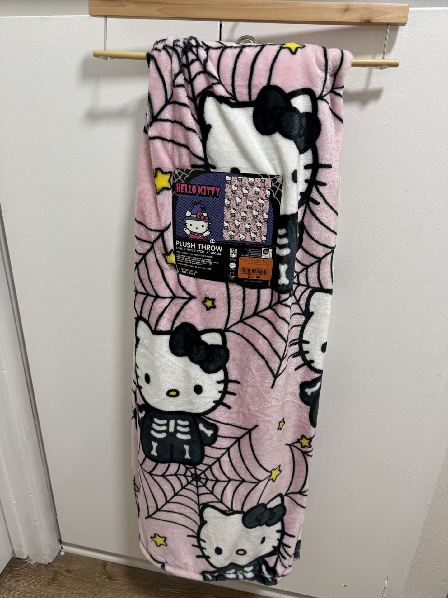 Hello Kitty Blanket