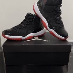 AIR JORDAN 11 RETRO