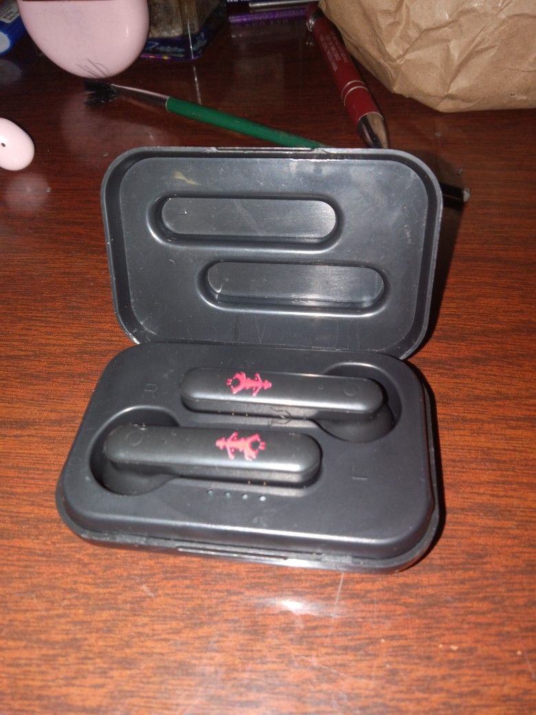 Earbuds