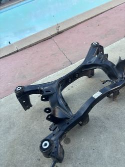 REAR SUSPENSION CROSSMEMBER SUBFRAME FOR 2009-2013 SUBARU FORESTER.