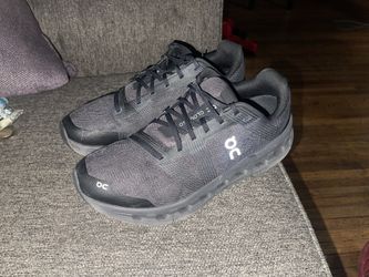 Cloud chaser men’s size 11 tennis shoe