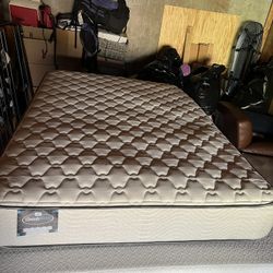 Simmons Full Size Mattress *Delivery Available*