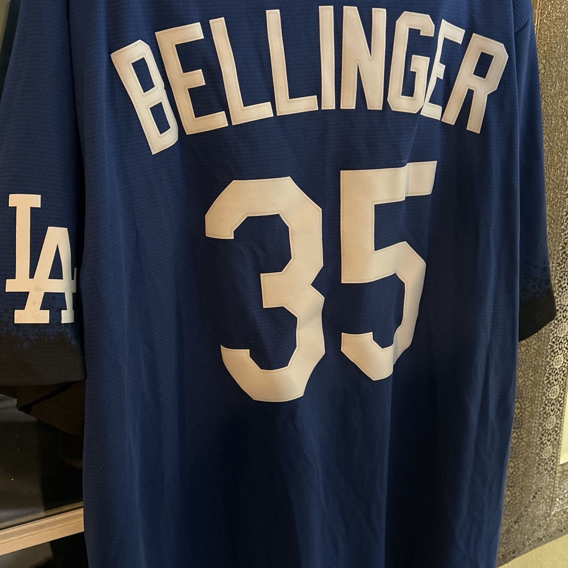 Los Angeles Dodgers Cody Bellinger City Connect Jersey Size XL