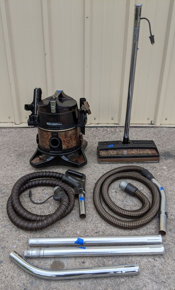 Rainbow Vacuum Cleaner D4SE Vintage Water Filtration PE for Sale in Plover, WI OfferUp