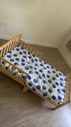 Kids bed with mattress