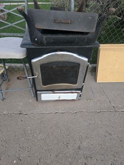 Used Antique wood stove n medium Regular Sport coates