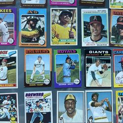 Vintage Lot Baseball George Brett Rookie , Robin Yount Rookie Stars , HOF See Pics About 2000 Cards Total 