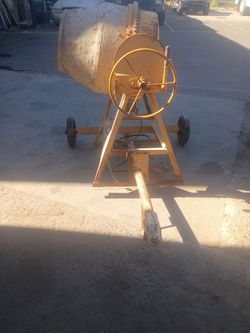 GILSON ELECTRIC CEMENT MIXER