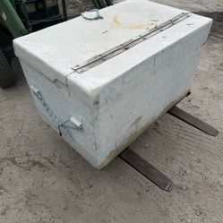 Insulated Fish Box. Holds A lot Of Fish. Great Fish Box For Truck.