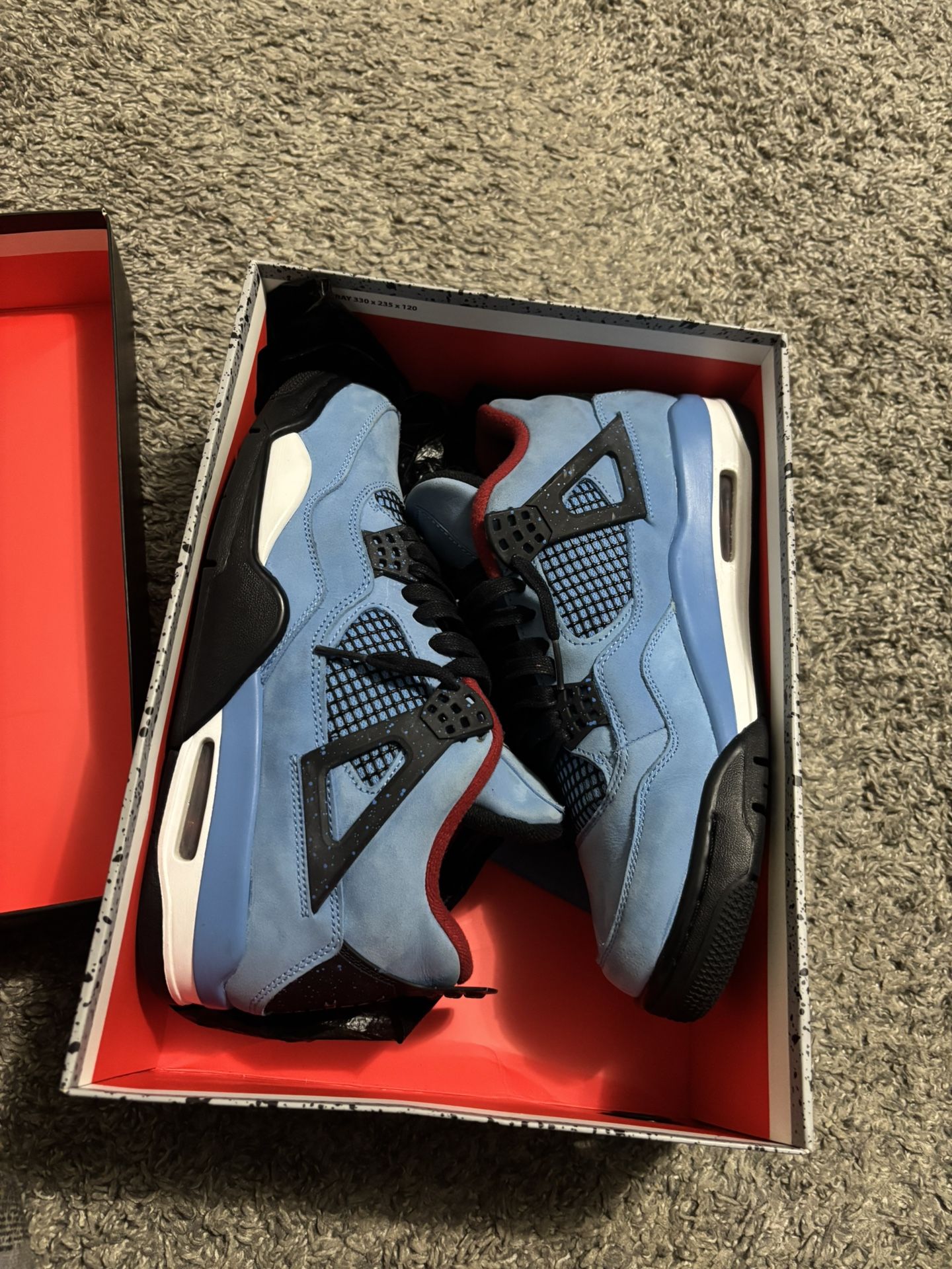 Size 9.5 Travis 4 2018