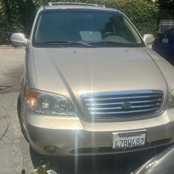 2002 Kia Sedona