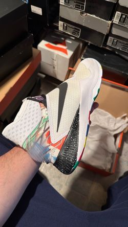 Nike DS Hyperrev Size 11 (2016)