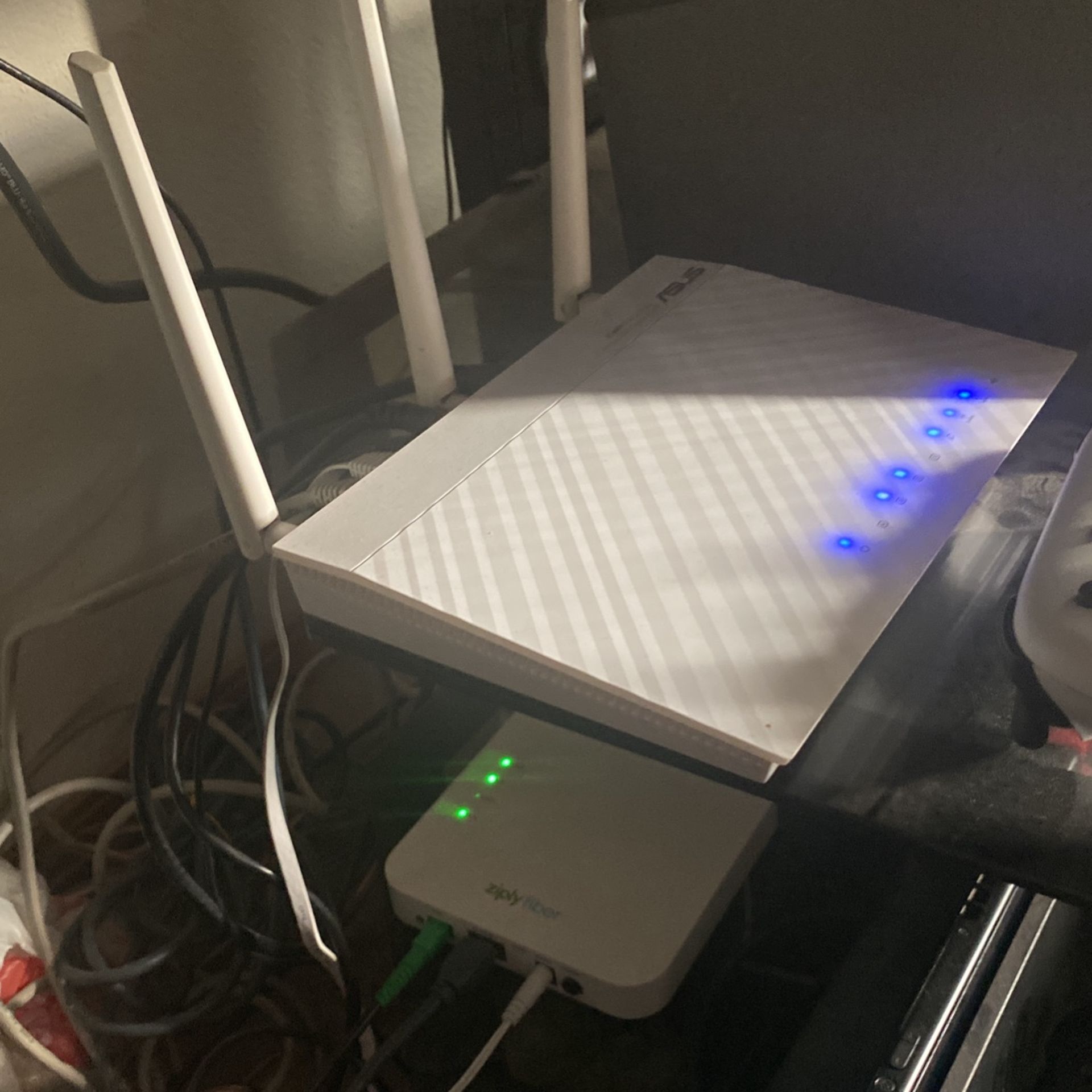 ASUS Dual Band Gig 3-1 Router