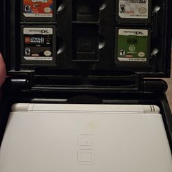 Nintendo DS Bundle w/ Case and 17 Games