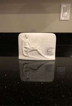 Lladro Collectors Society Sign
